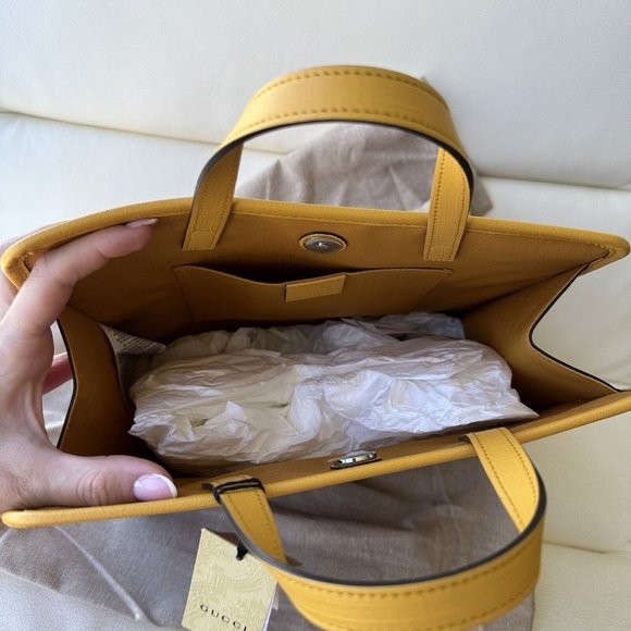 NWT Gucci GG Logo Tote Bag 605614 Yellow Navy Pvc Handbag Stylish Unique - Picture 8 of 10